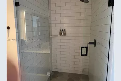 398 NE 5th #2910, Miami, FL 33132 - Photo 9