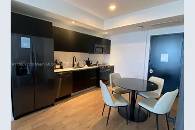 398 NE 5th #2910, Miami, FL 33132 - Photo 3
