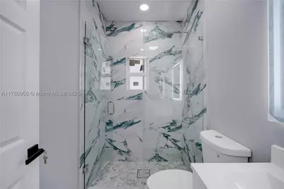 1114 SW 13th, Miami, FL 33135 - Photo 17