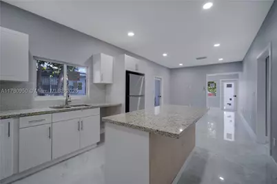 1114 SW 13th, Miami, FL 33135 - Photo 9