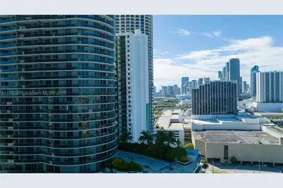1837 NE 4th #2113, Miami, FL 33132 - Photo 15