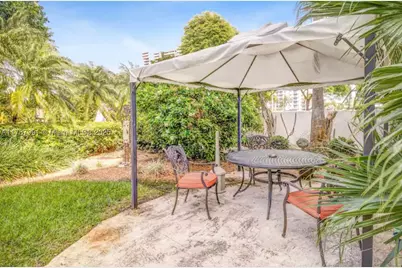 255 W 24th #136, Miami Beach, FL 33140 - Photo 13