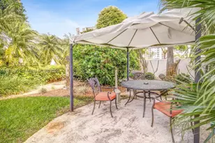 255 W 24th, Miami Beach, FL 33140 - Photo 13