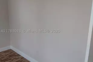 494 NW 165th St, Miami, FL 33169 - Photo 7
