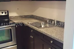 494 NW 165th St, Miami, FL 33169 - Photo 11