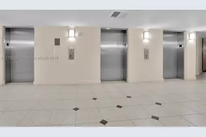 600 Parkview #422(+DEN), Hallandale, FL 33009 - Photo 33