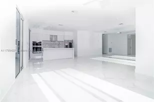 900 SW 24th, Miami, FL 33129 - Photo 9