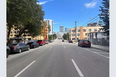 546 SW 1st #611, Miami, FL 33130 - Photo 13