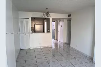 546 SW 1st #611, Miami, FL 33130 - Photo 7