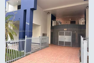 546 SW 1st #611, Miami, FL 33130 - Photo 11