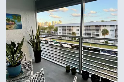 3600 NE 170 #Apt.D.400, North Miami Beach, FL 33160 - Photo 3