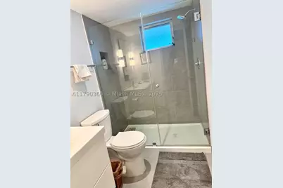 3600 NE 170 #Apt.D.400, North Miami Beach, FL 33160 - Photo 17