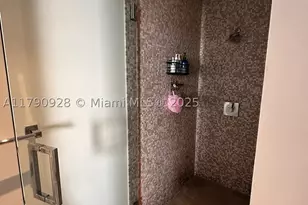 88 SW 7th, Miami, FL 33130 - Photo 7