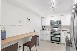 9511 Collins, Surfside, FL 33154 - Photo 3