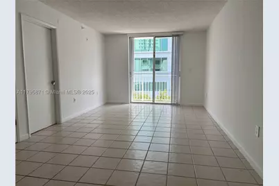 126 SW 17th #505, Miami, FL 33129 - Photo 9