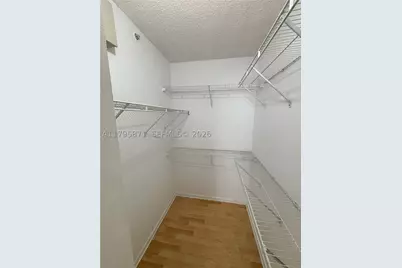 126 SW 17th #505, Miami, FL 33129 - Photo 3