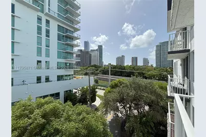 126 SW 17th #505, Miami, FL 33129 - Photo 11