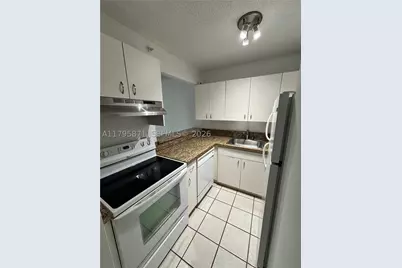 126 SW 17th #505, Miami, FL 33129 - Photo 15