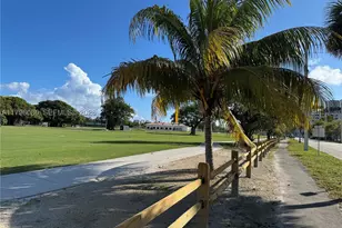 1700 Pierce, Hollywood, FL 33020 - Photo 9