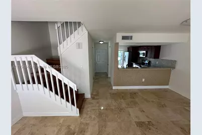 878 Crystal Lake, Deerfield Beach, FL 33064 - Photo 5