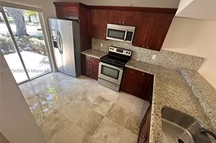 878 Crystal Lake, Deerfield Beach, FL 33064 - Photo 3