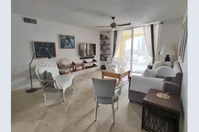 19877 E Country Club #3606, Aventura, FL 33180 - Photo 5