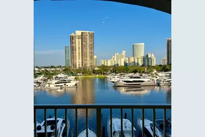 19877 E Country Club #3606, Aventura, FL 33180 - Photo 1