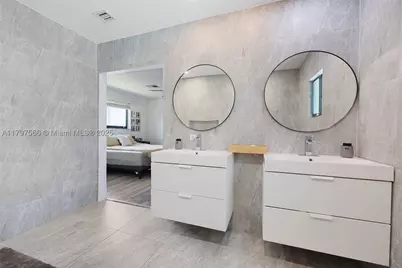 20375 NE 22nd, Miami, FL 33180 - Photo 35