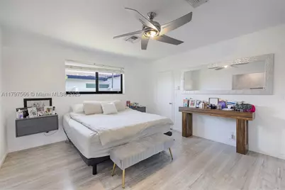 20375 NE 22nd, Miami, FL 33180 - Photo 29