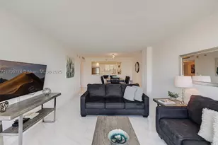 19370 Collins, Sunny Isles Beach, FL 33160 - Photo 21