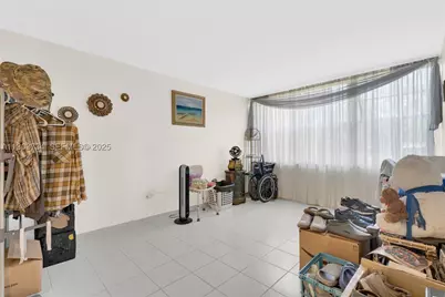 1400 Saint Charles #L4, Pembroke Pines, FL 33026 - Photo 19