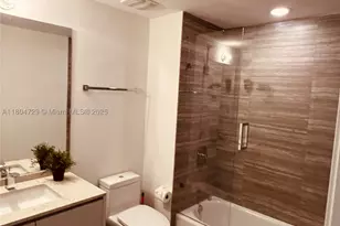 1010 Brickell, Miami, FL 33131 - Photo 5