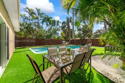 2708 Cleveland, Hollywood, FL 33020 - Photo 5