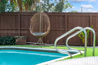 2708 Cleveland, Hollywood, FL 33020 - Photo 7