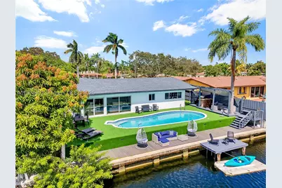 2828 Cleveland, Hollywood, FL 33020 - Photo 1