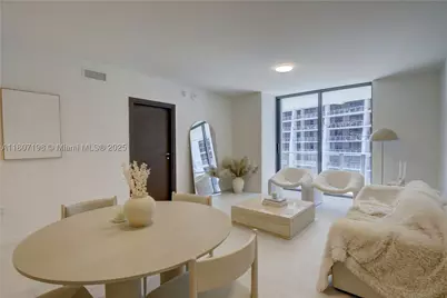 1000 Brickell #2705, Miami, FL 33131 - Photo 15