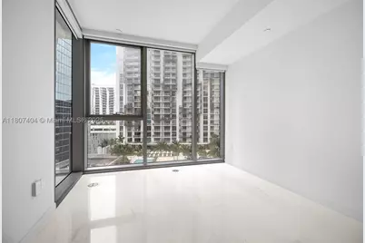 300 Biscayne Blvd #3509, Miami, FL 33131 - Photo 15