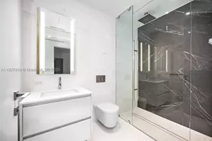 300 Biscayne Blvd, Miami, FL 33131 - Photo 11