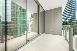 300 Biscayne Blvd, Miami, FL 33131 - Photo 3