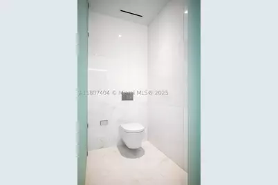 300 Biscayne Blvd #3509, Miami, FL 33131 - Photo 19