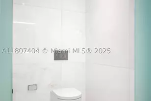 300 Biscayne Blvd, Miami, FL 33131 - Photo 19