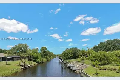 3081 Guilford, Port Charlotte, FL 33948 - Photo 5