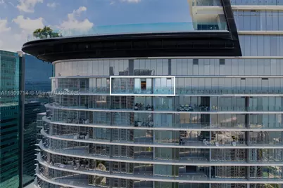 300 Biscayne Blvd #5205W, Miami, FL 33131 - Photo 3