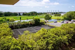 9110 Fontainebleau, Miami, FL 33172 - Photo 35