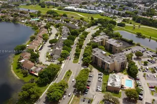 9110 Fontainebleau, Miami, FL 33172 - Photo 51