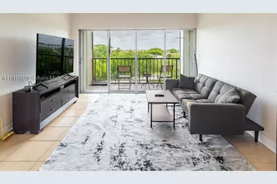 9110 Fontainebleau #502, Miami, FL 33172 - Photo 5