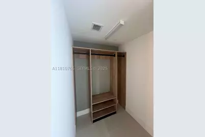 159 NE 6th #3205, Miami, FL 33132 - Photo 23
