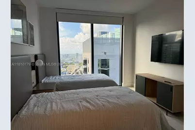 159 NE 6th #4215, Miami, FL 33132 - Photo 17