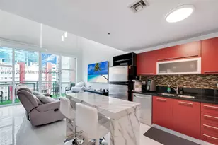 244 Biscayne, Miami, FL 33132 - Photo 3