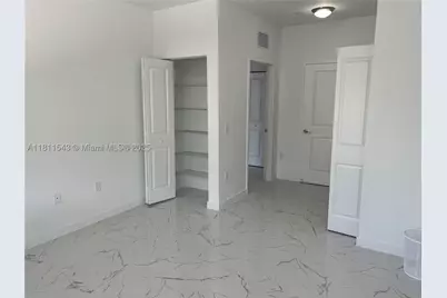 1010 SW 69th #104, Miami, FL 33144 - Photo 13
